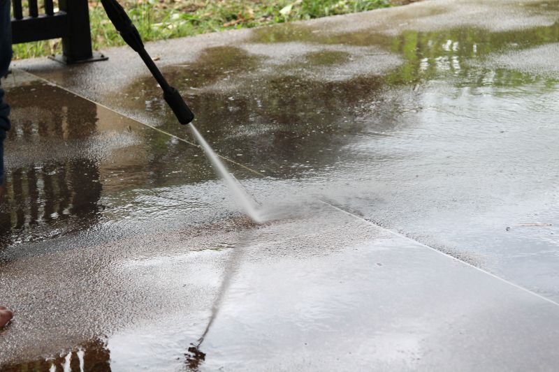 Outdoor Concrete Cleaning